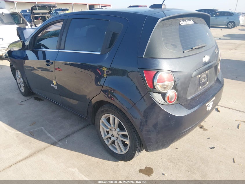 2016 CHEVROLET SONIC auction photo 3