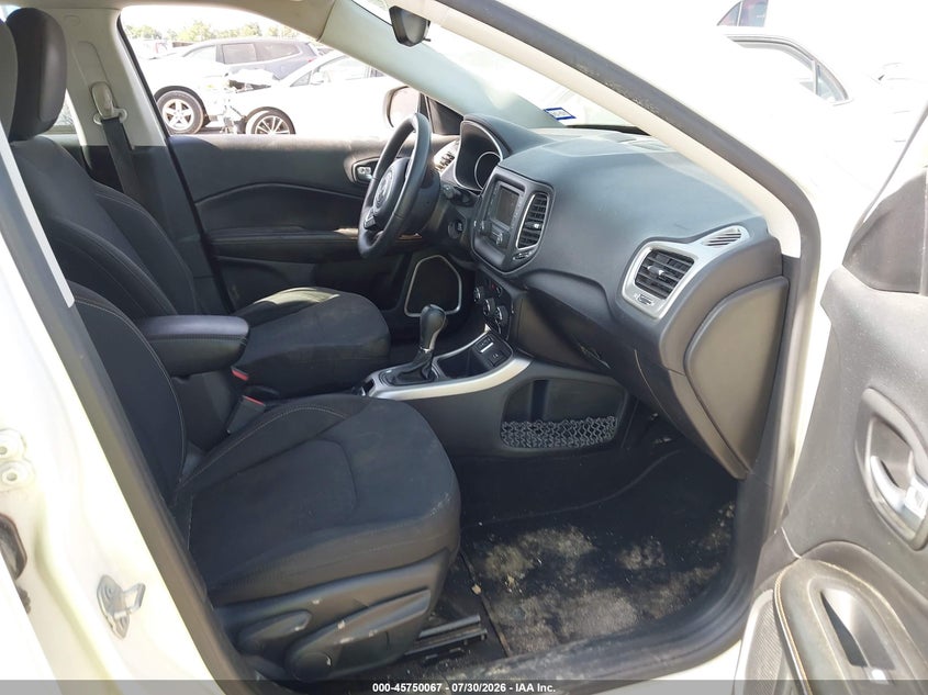 Vin: 3c4njcab1jt328875, lot: 46248791, jeep compass sport fwd 2018 img_1