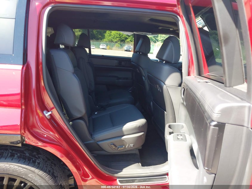 2026 HYUNDAI SANTA FE HYBRID auction photo 8