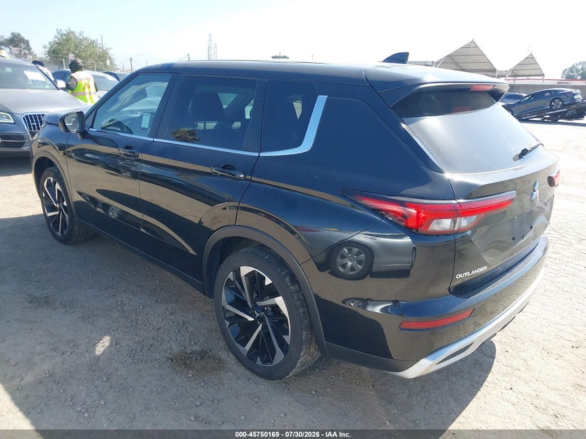 Vin: ja4j3ua80nz021435, lot: 46248891, mitsubishi outlander black edition 2wd/se 2.5 2wd/se launch edition 2wd 20223