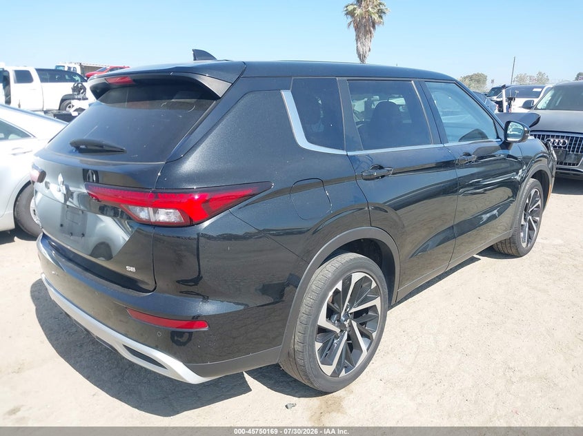 Vin: ja4j3ua80nz021435, lot: 46248891, mitsubishi outlander black edition 2wd/se 2.5 2wd/se launch edition 2wd 20224