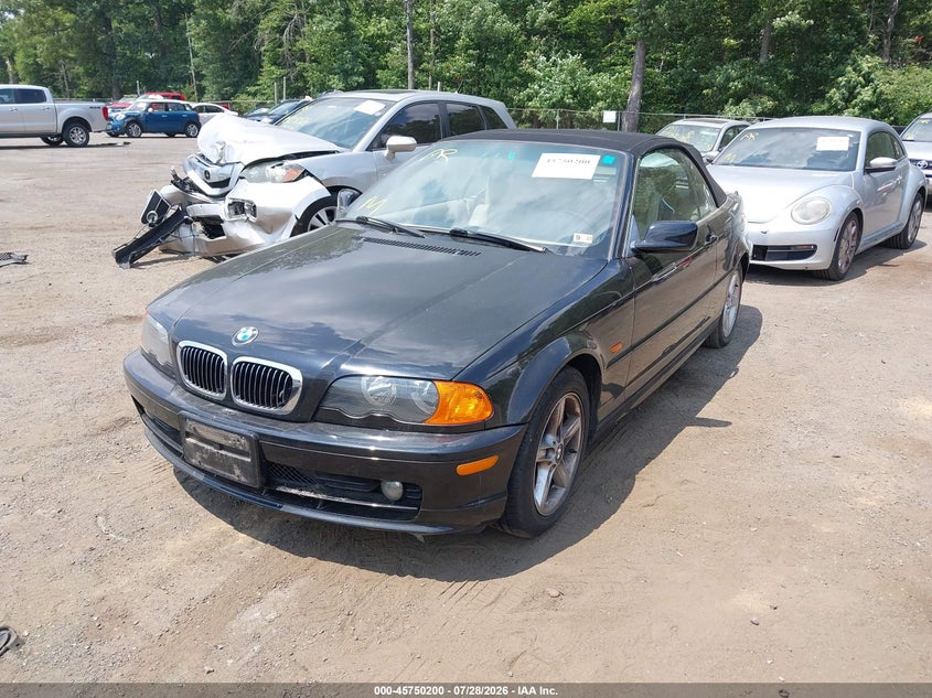 2002 BMW 325CI auction photo 2