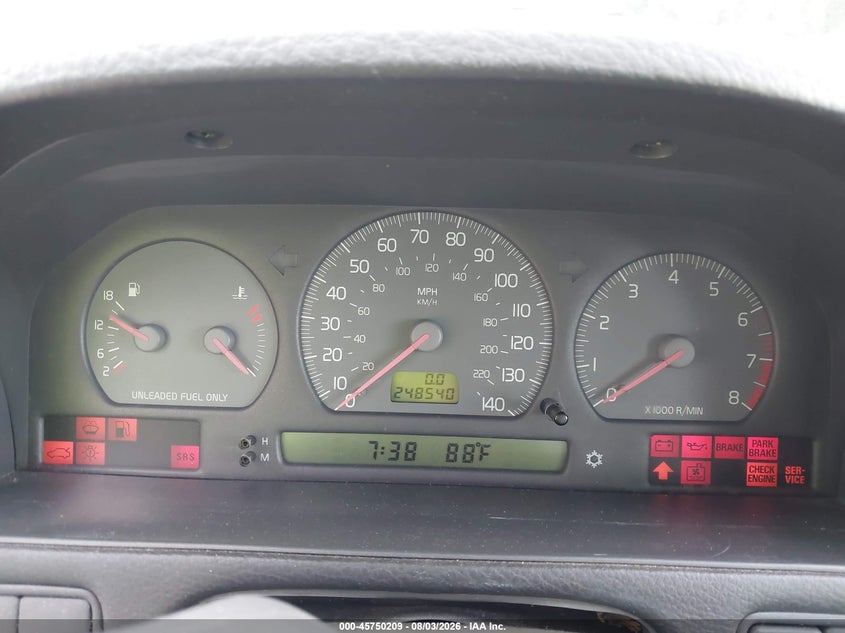 1998 VOLVO V70 auction photo 7