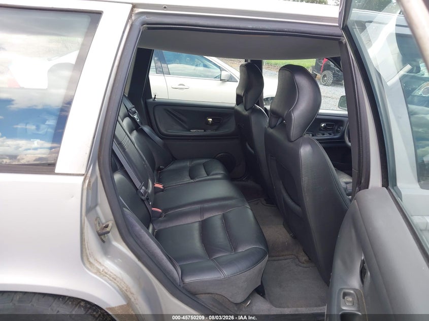1998 VOLVO V70 auction photo 8