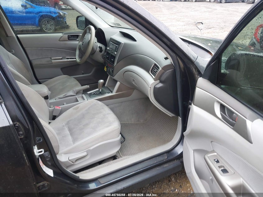 2009 SUBARU FORESTER auction photo 5