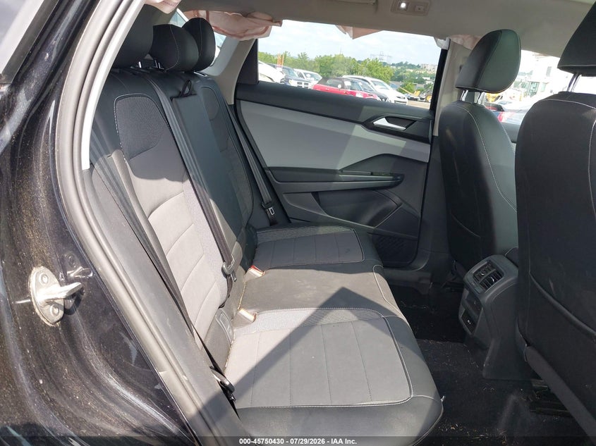 2022 VOLKSWAGEN TAOS auction photo 8