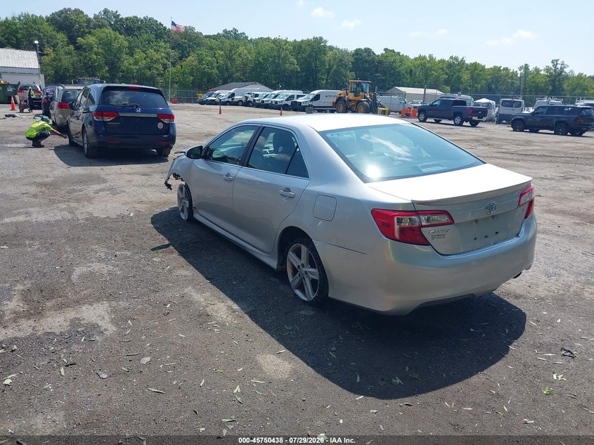 Vin: 4t1bf1fk6cu604554, lot: 46249160, toyota camry se 20123