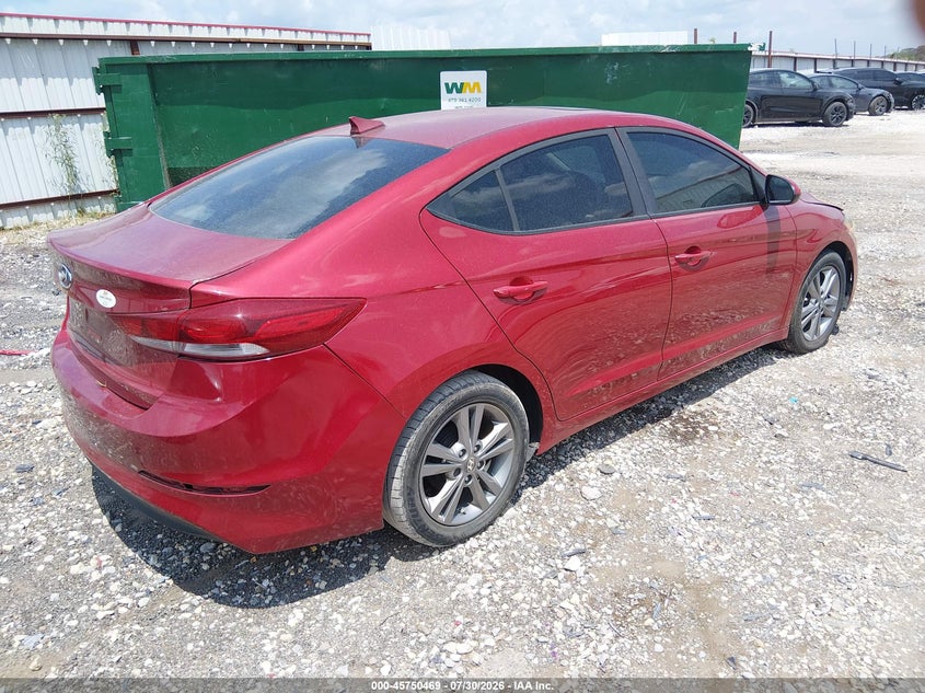 2017 HYUNDAI ELANTRA auction photo 4