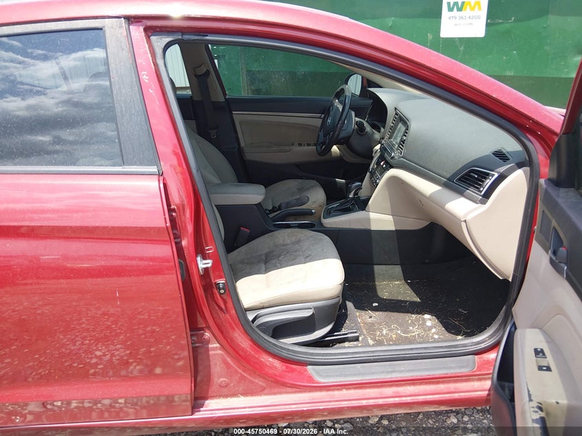2017 HYUNDAI ELANTRA auction photo 5