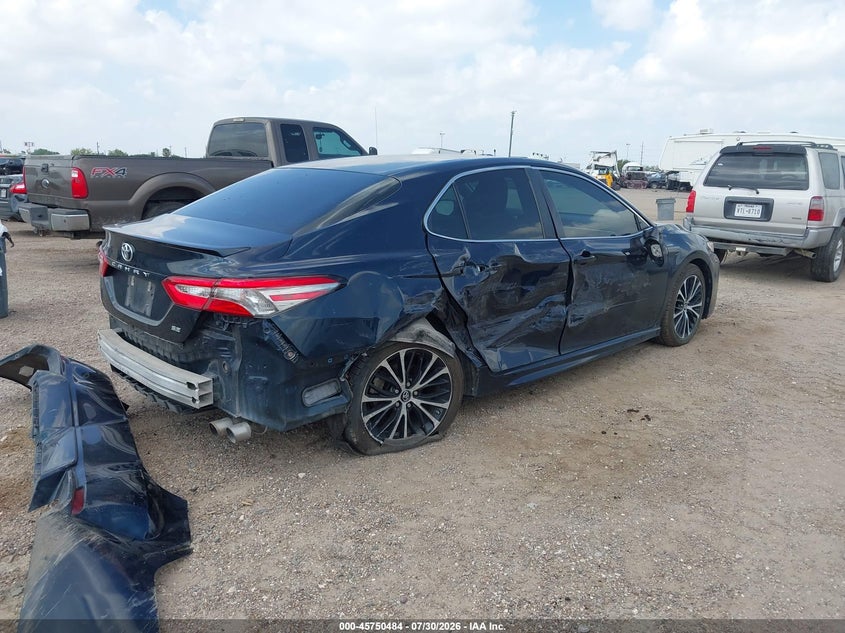 2018 TOYOTA CAMRY auction photo 4