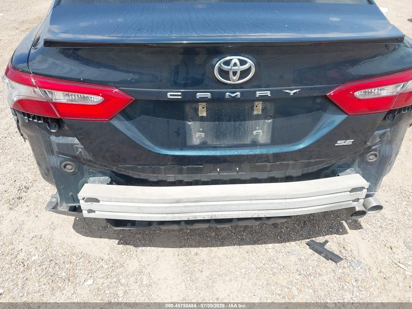 2018 TOYOTA CAMRY auction photo 6