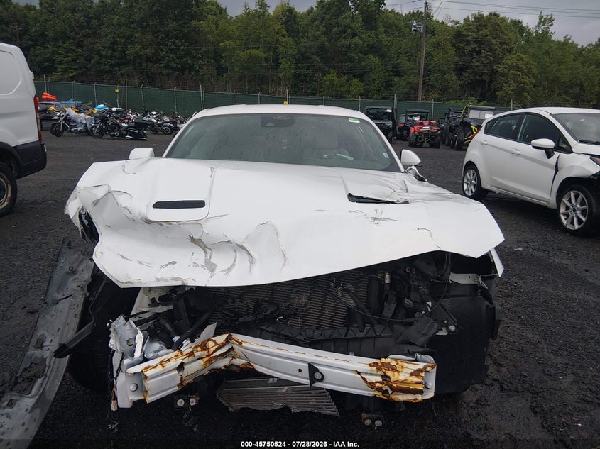 2022 FORD MUSTANG auction photo 6