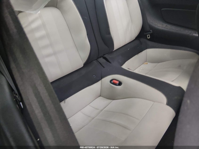 2022 FORD MUSTANG auction photo 8