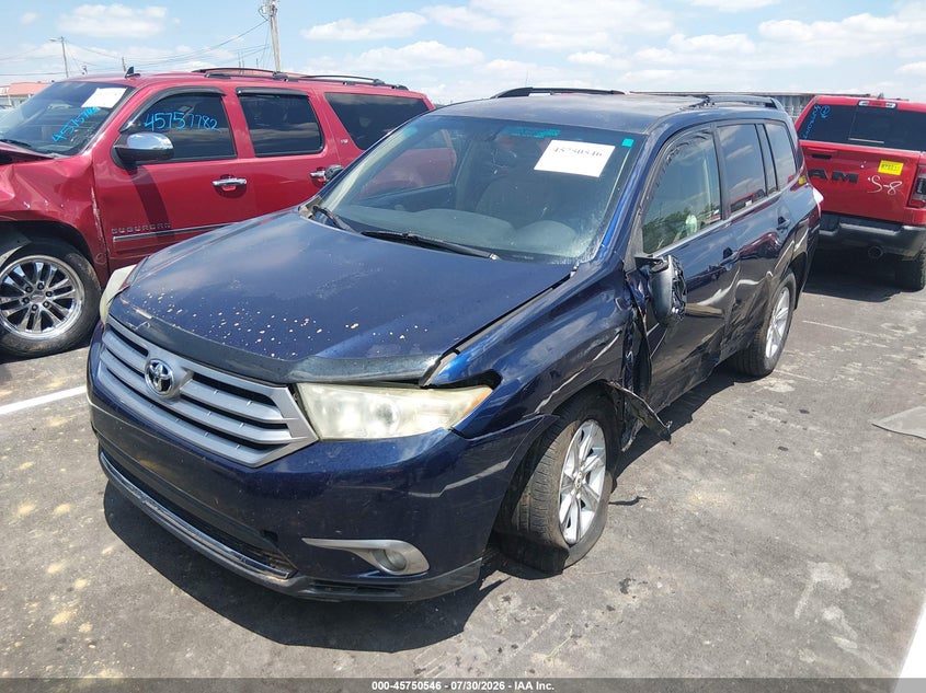 2011 TOYOTA HIGHLANDER auction photo 2