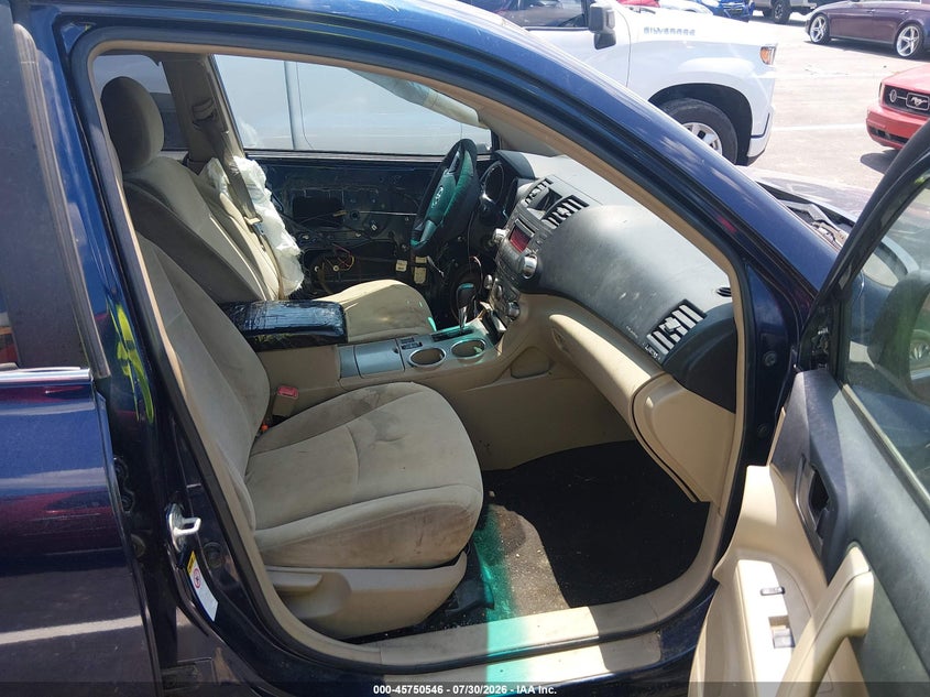 2011 TOYOTA HIGHLANDER auction photo 5
