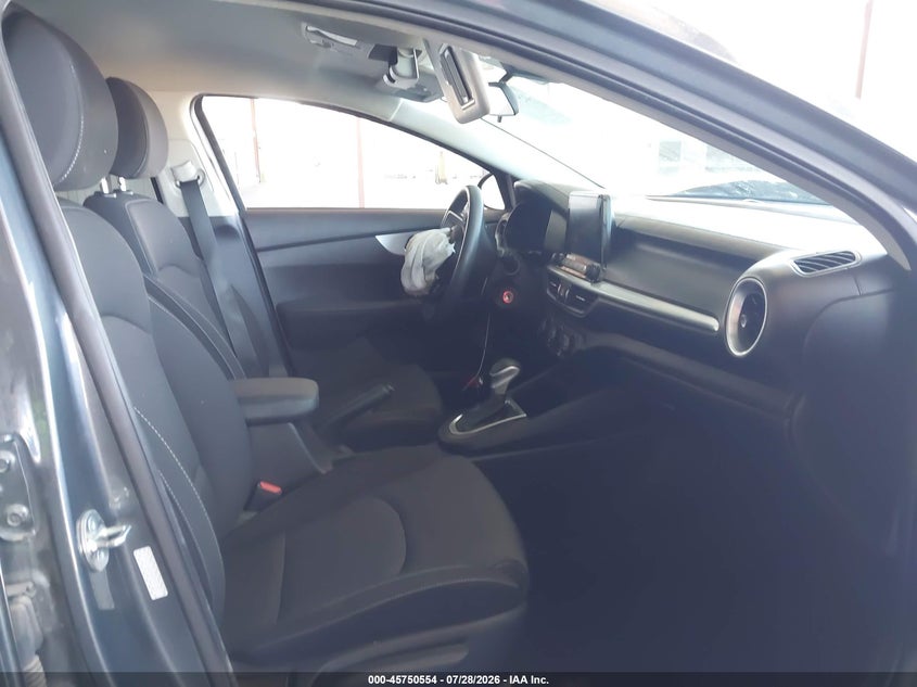2024 KIA FORTE auction photo 5