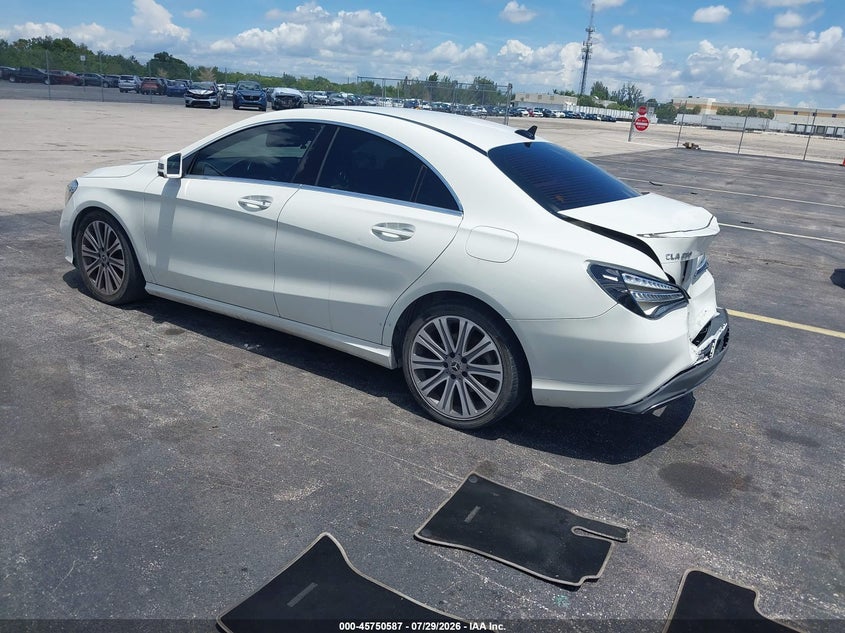 MERCEDES-BENZ CLA 250 - zdjęcie 3