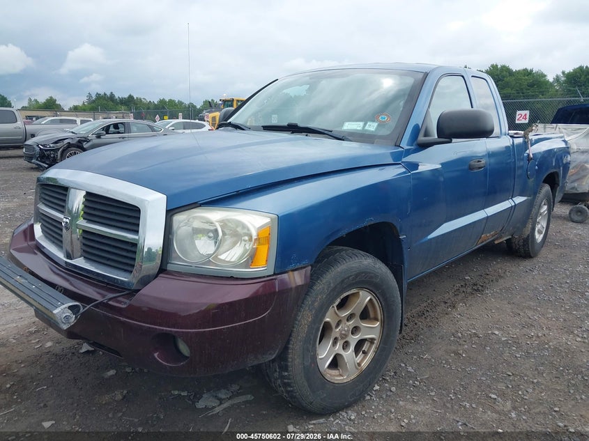 2005 DODGE DAKOTA — zdjęcie 2