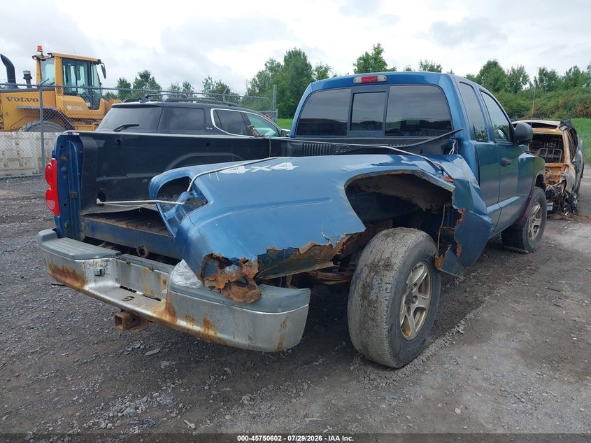 2005 DODGE DAKOTA — zdjęcie 4