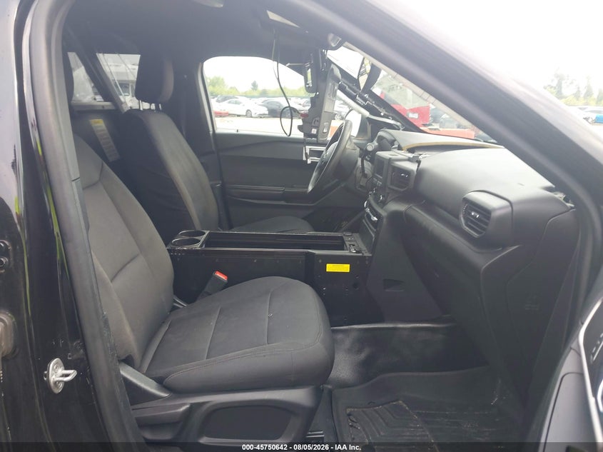 2021 FORD POLICE INTERCEPTOR UTILITY auction photo 5