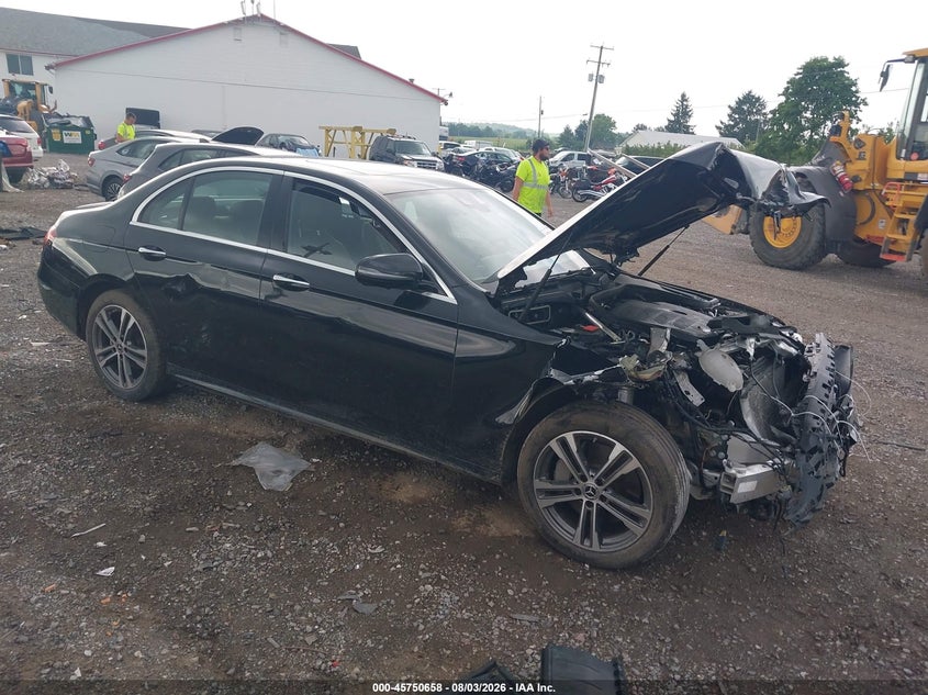 Vin: w1kzf8eb9pb105915, lot: 46249381, mercedes-benz e 350 4matic 2023 img_1