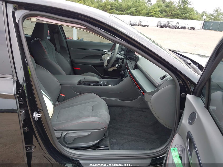 2026 HYUNDAI SONATA auction photo 5