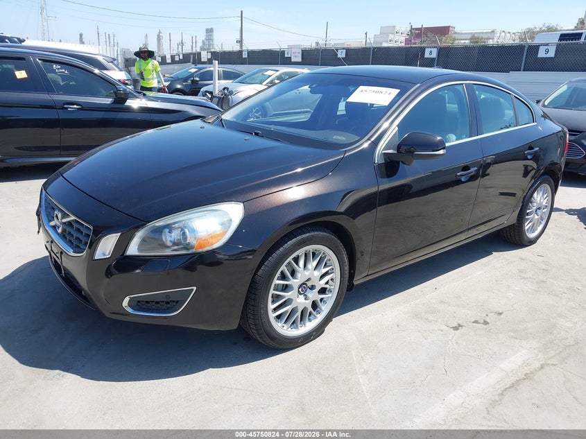 2013 VOLVO S60 auction photo 2