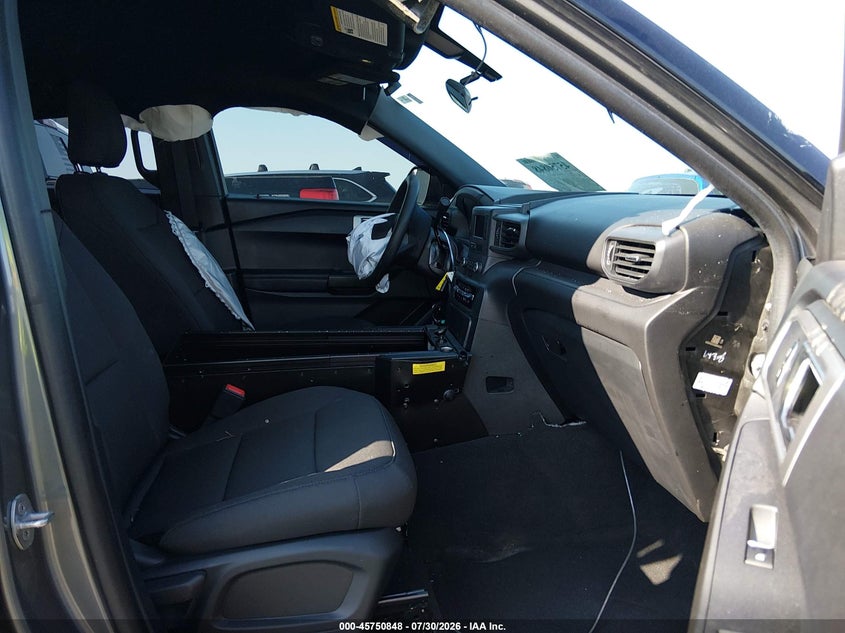 2022 FORD POLICE INTERCEPTOR UTILITY auction photo 5