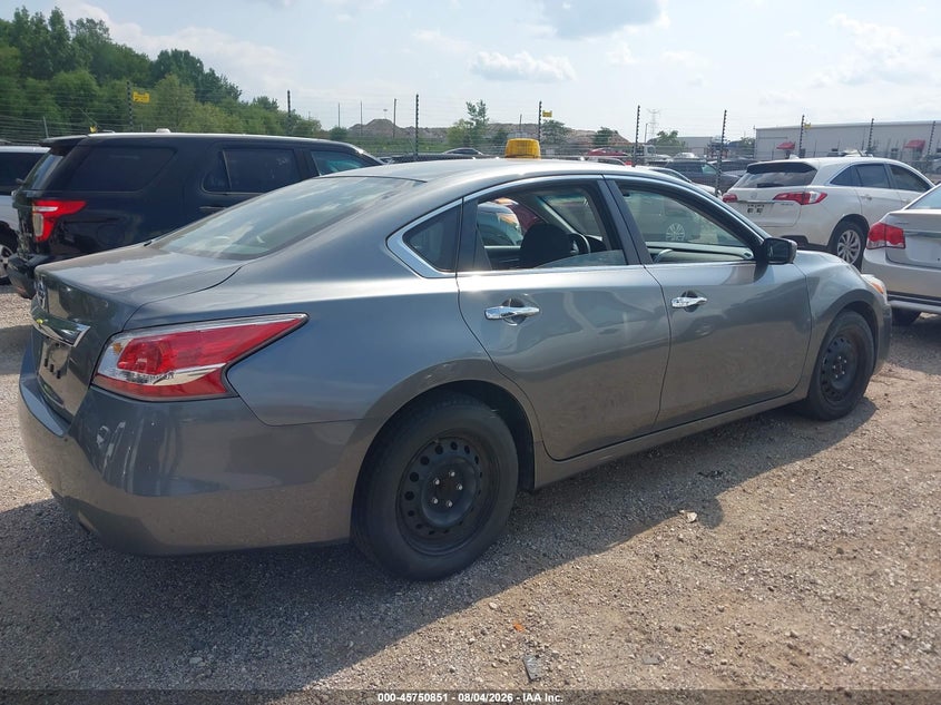 Vin: 1n4al3ap4fc579645, lot: 46249573, nissan altima 2.5/s/sv/sl 20154