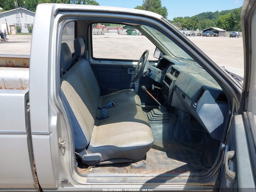 1987 NISSAN D21 auction photo 5