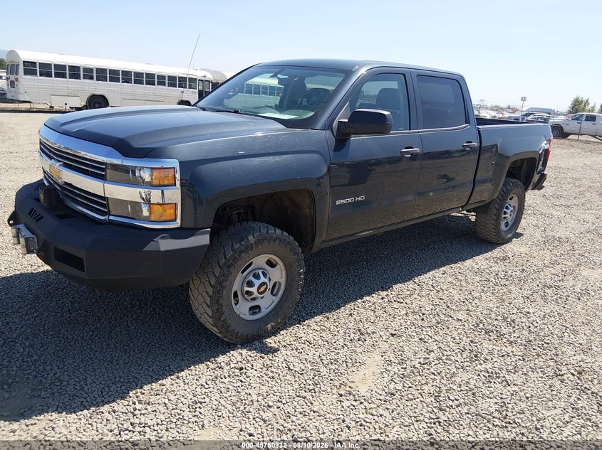 2017 Chevrolet Silverado, Звичайний знос, IAAI, VIN 1GC1KUEG0HF227743 — фото 2