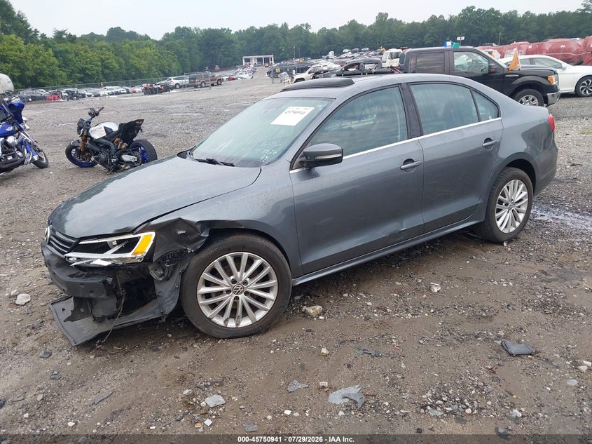2011 VOLKSWAGEN JETTA auction photo 2