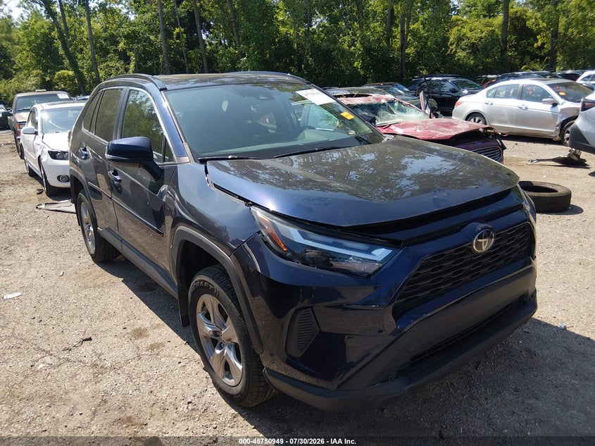 Vin: 2t3p1rfv4pw334606, lot: 46249671, toyota rav4 xle 2023 img_1