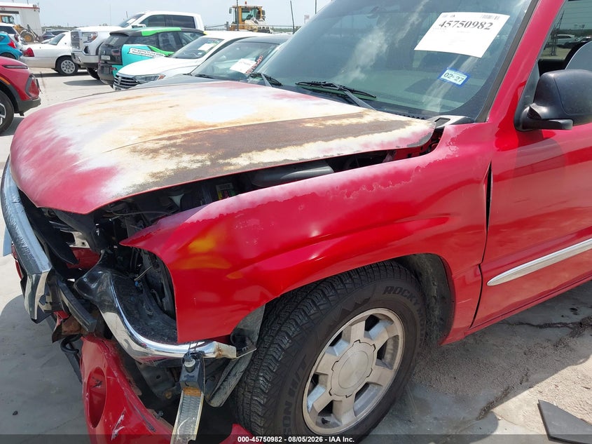 2005 GMC SIERRA PICKUP 5.3L V-8 295HP