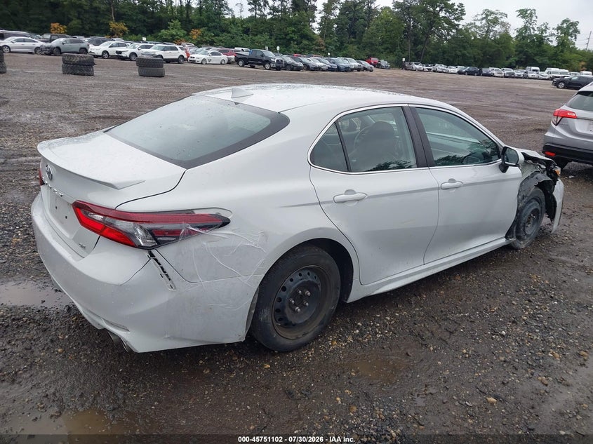 2022 TOYOTA CAMRY auction photo 4