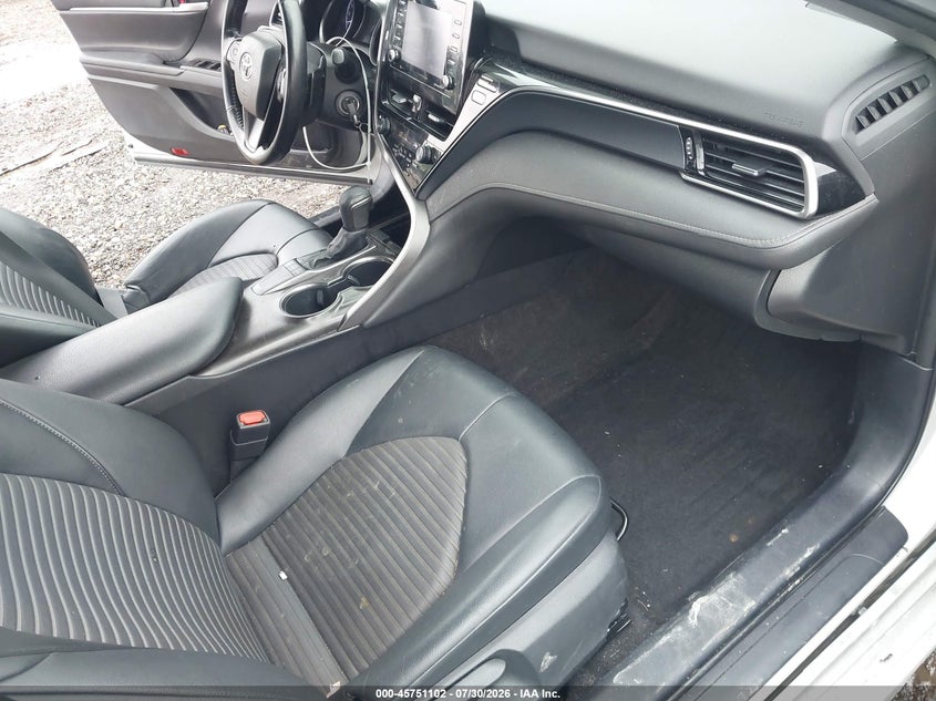 2022 TOYOTA CAMRY auction photo 5