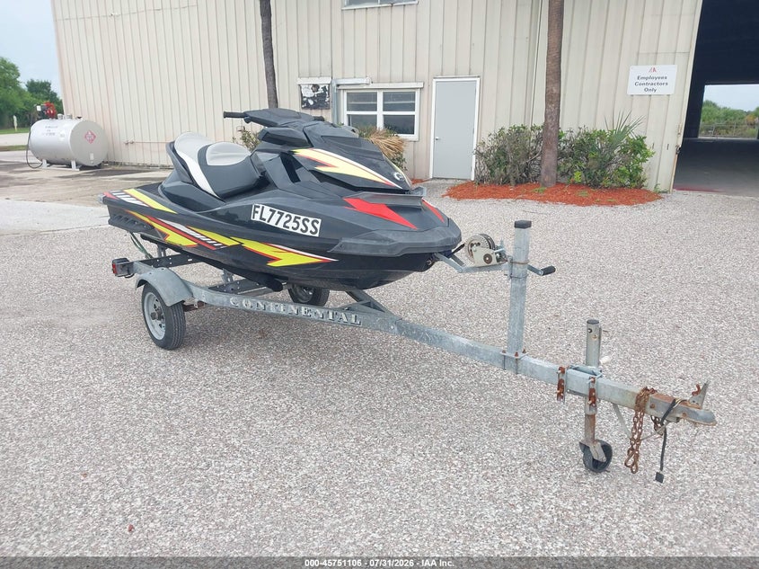 2015 SEADOO SEADOO auction photo 1
