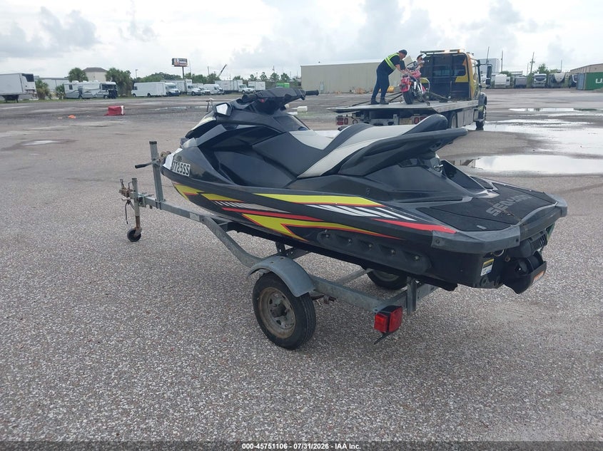 2015 SEADOO SEADOO auction photo 3
