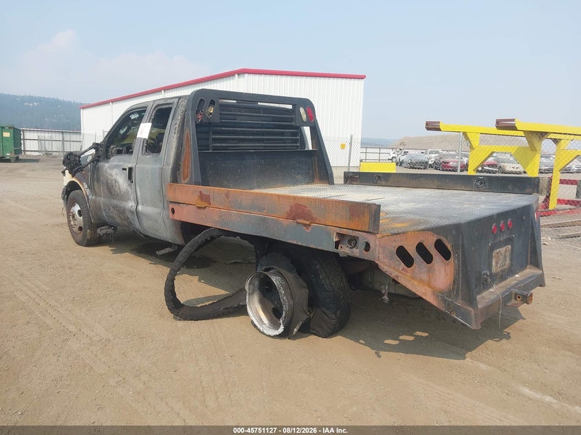 2006 FORD F-350 CHASSIS auction photo 3