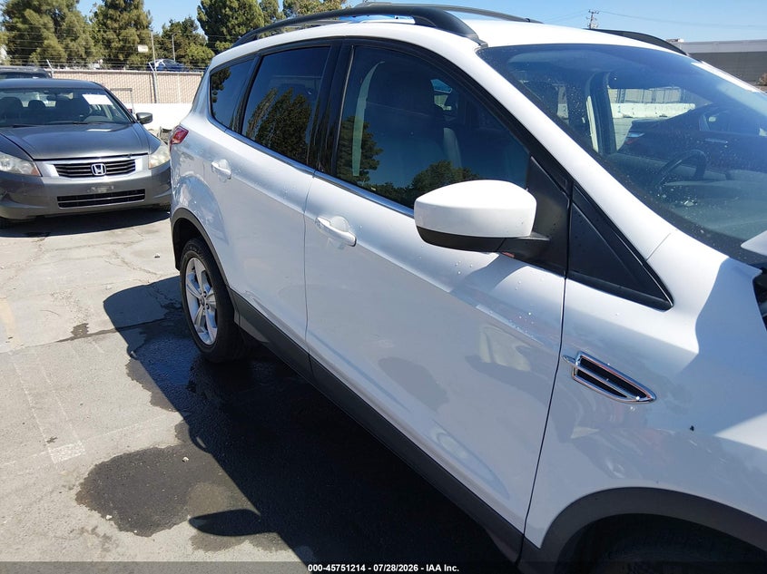 2015 FORD ESCAPE auction photo 6