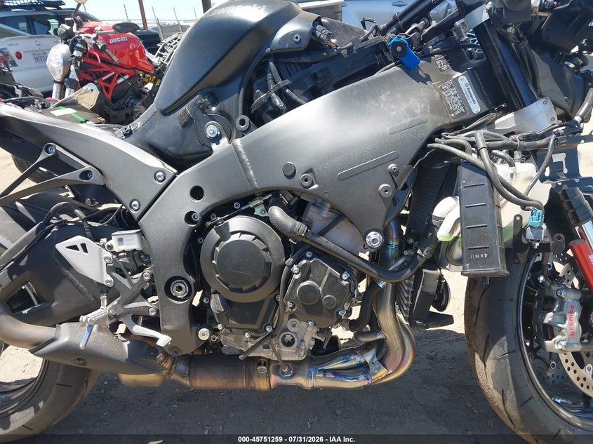 2025 KAWASAKI ZX1002 auction photo 8