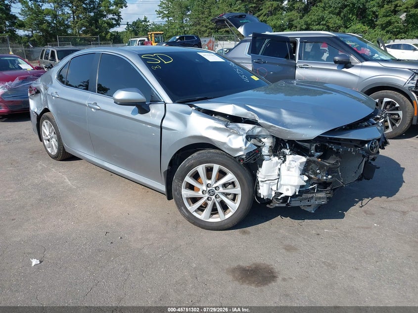 2023 TOYOTA CAMRY auction photo 1