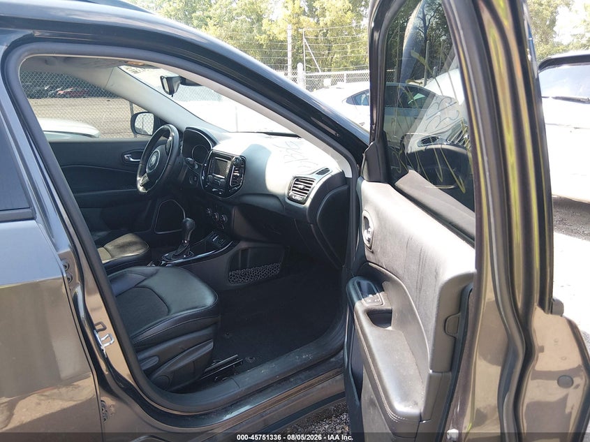 2018 JEEP COMPASS auction photo 5