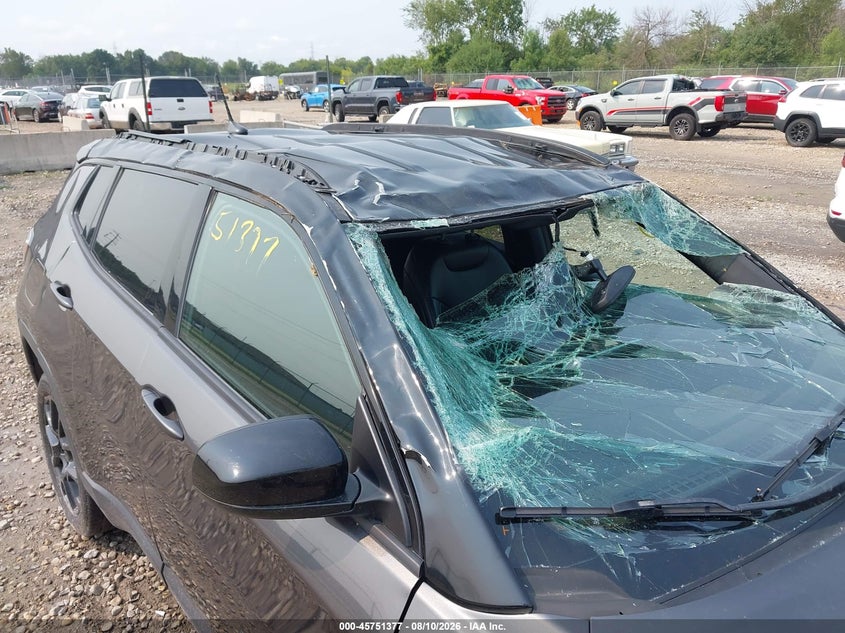 2022 JEEP COMPASS auction photo 6