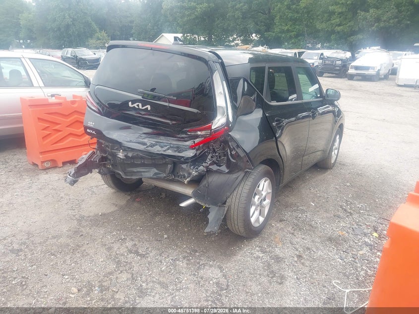 2024 KIA SOUL auction photo 4