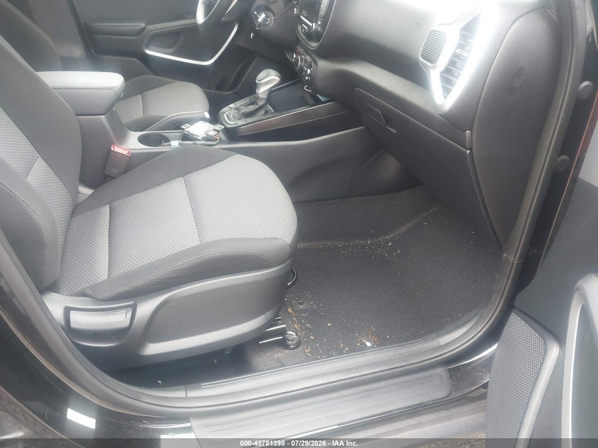 2024 KIA SOUL auction photo 5