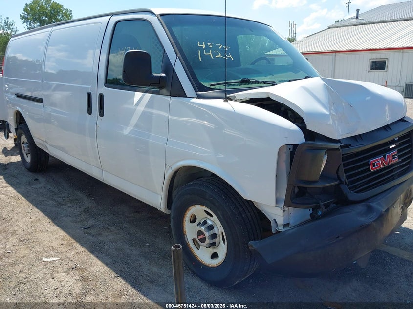 2013 GMC SAVANA 2500 — zdjęcie z aukcji
