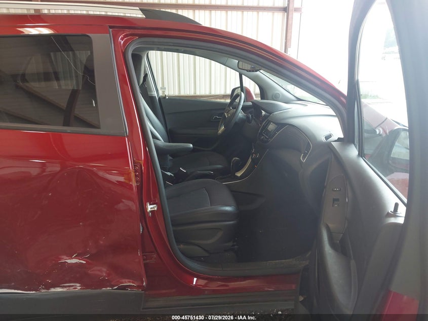 2021 CHEVROLET TRAX auction photo 5