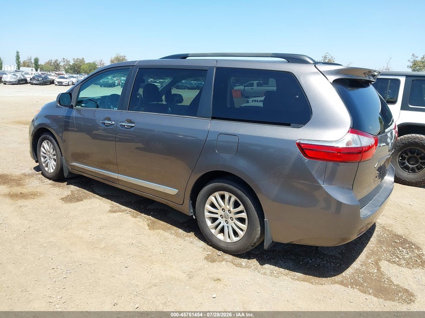 Vin: 5tdyz3dc4hs875542, lot: 46250176, toyota sienna xle 8 passenger 20173