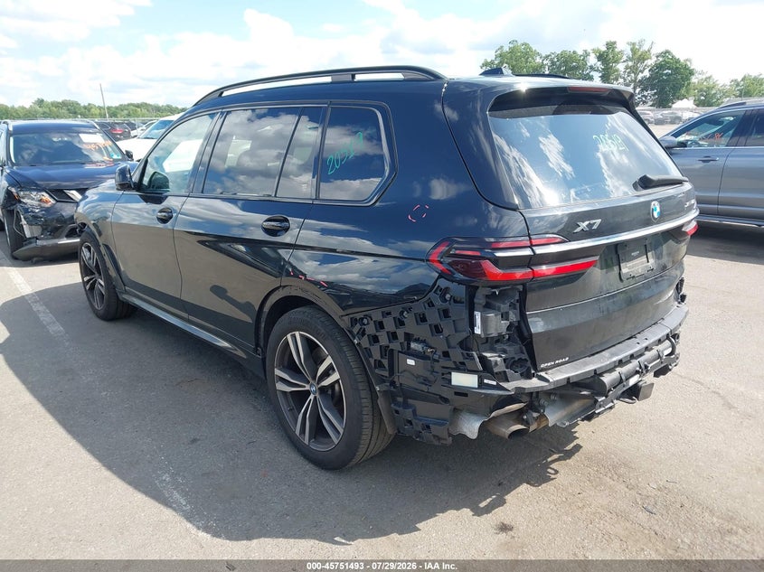 2023 BMW X7 auction photo 3